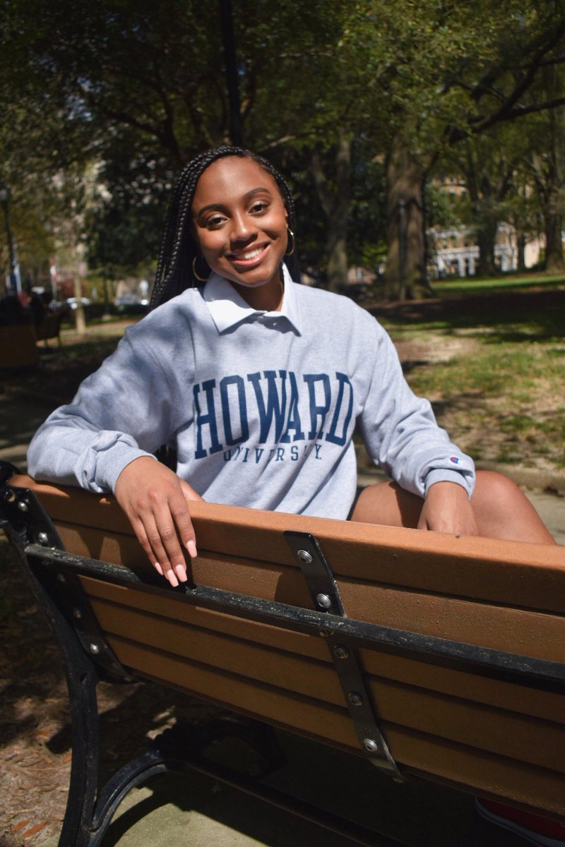 hailing all the way from thee mecca ❤️💙 #hu25