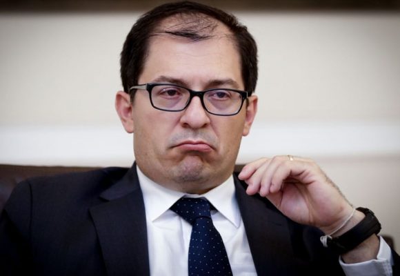 rectormoreno's tweet photo. El Fiscal General de la Nación Francisco Barbosa. Su rol principal absolver políticos corruptos. Cuál será su recompensa??? https://t.co/txnFKcqMs0