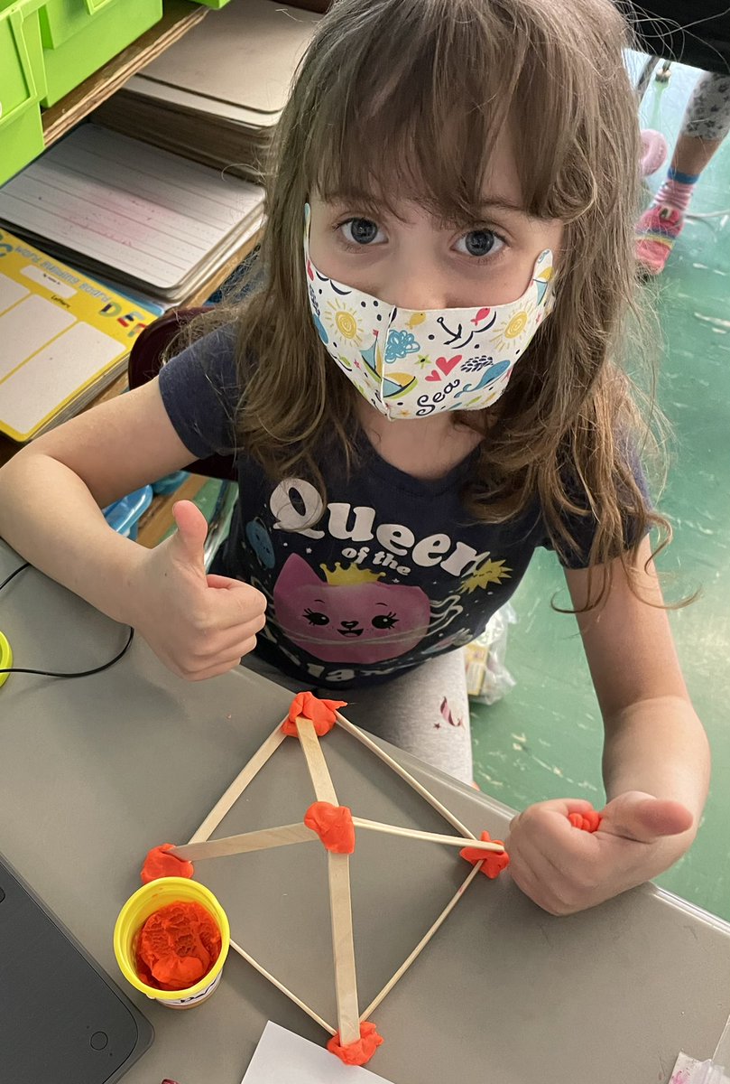 Miss Anton tweet media