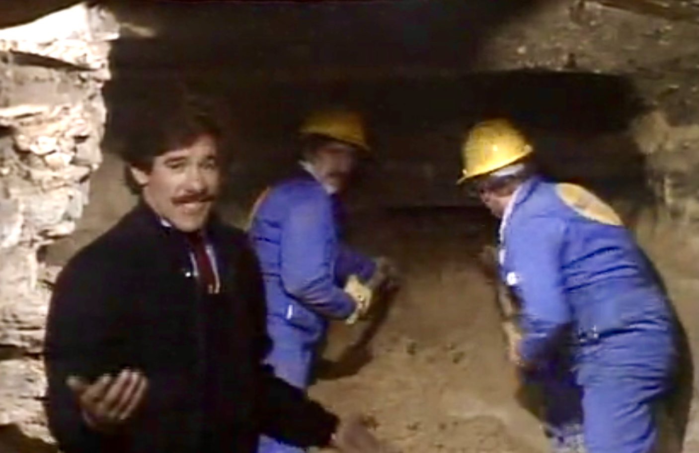 RetroNewsNow on Twitter: "📺The live two-hour 'Mystery of Al Capone's Vaults'  hosted by Geraldo Rivera aired 35 years ago, April 21, 1986. After much  hype, Geraldo found only dirt and several empty