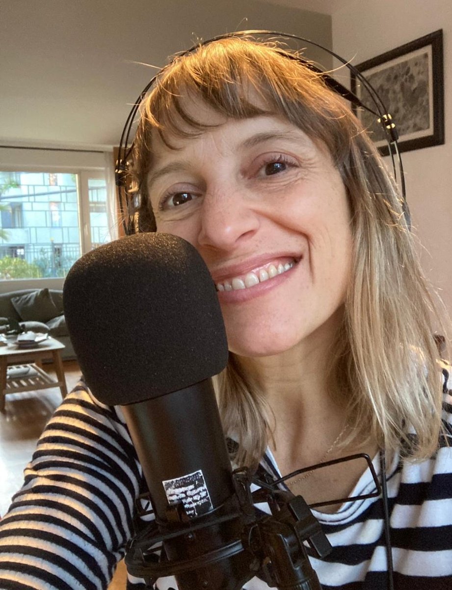 RadioUniverso's tweet photo. 🎙️Damos en la 93.7 la #VueltaEnU de mitad de semana!
Hoy con Natalia del Campo (@nduchamp) y Vicente García-Huidobro (@VGHuidobro) recordamos al gran "Prince", conversamos con el periodista deportivo @fuenzamati de la fallida #Superiga y tenemos nuestros #MiércolesConstituyente https://t.co/JiS8TStsPN