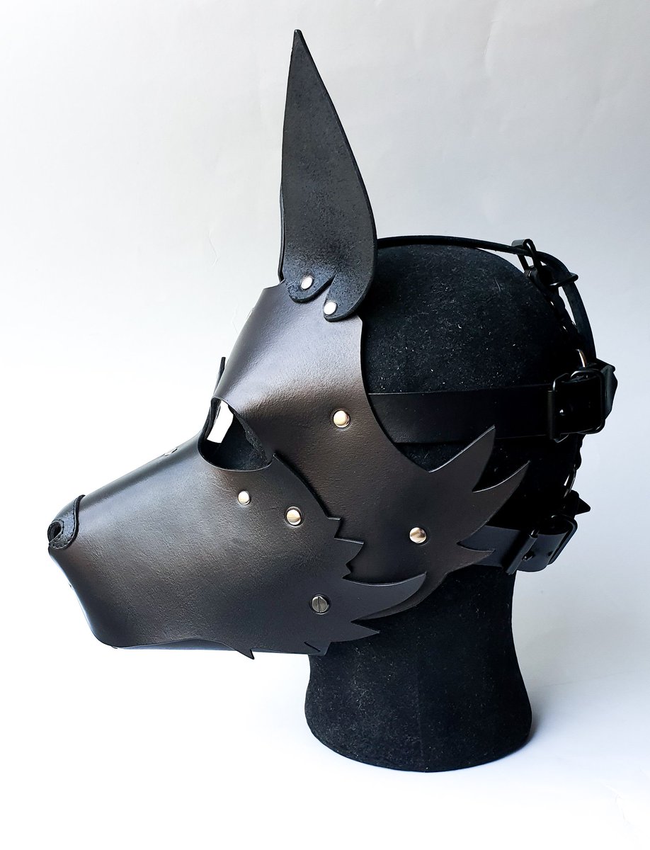 chillis_leather's tweet photo. Custom black wolf hood I made a while back. 
#wolfhood #wolfplay #wolfmask https://t.co/gtRQf0gzvS