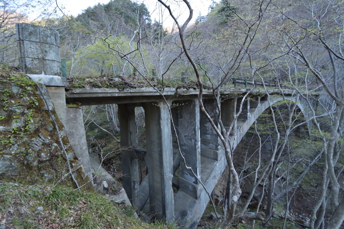 このはし渡るべからず の橋 #萬世大路 の新沢橋 #廃道 #朝廃道