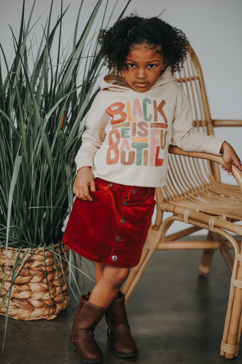 Diamond_Brielle's tweet photo. Black is Beautiful! #BrownSkinGirl #blackisbeautiful #herblackisbeautiful #BlackGirlMagic #Targetstyle #Targetfashion #Target #Targetlittles #CatandJack #toddlermodel #beautiful #naturalgirls #kiddycurls #DemiSkye @Target https://t.co/t9tufI444T