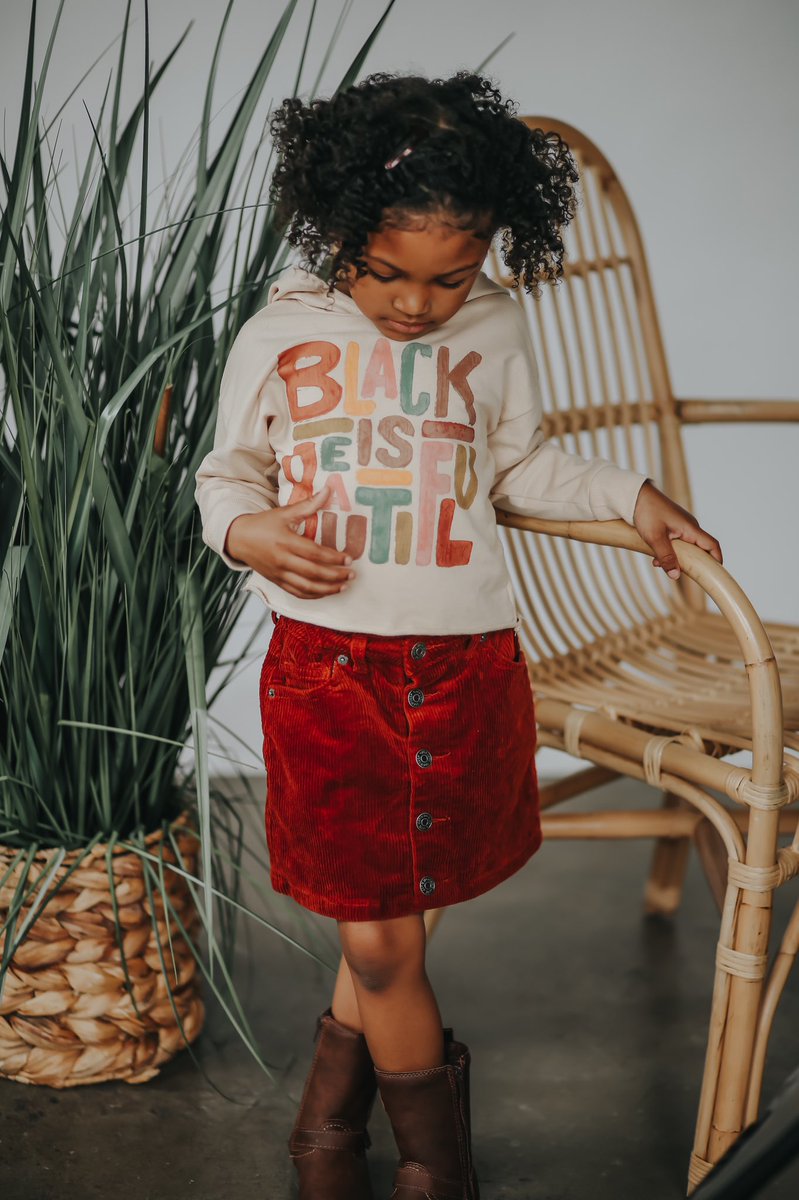 Diamond_Brielle's tweet photo. Black is Beautiful! #BrownSkinGirl #blackisbeautiful #herblackisbeautiful #BlackGirlMagic #Targetstyle #Targetfashion #Target #Targetlittles #CatandJack #toddlermodel #beautiful #naturalgirls #kiddycurls #DemiSkye @Target https://t.co/t9tufI444T