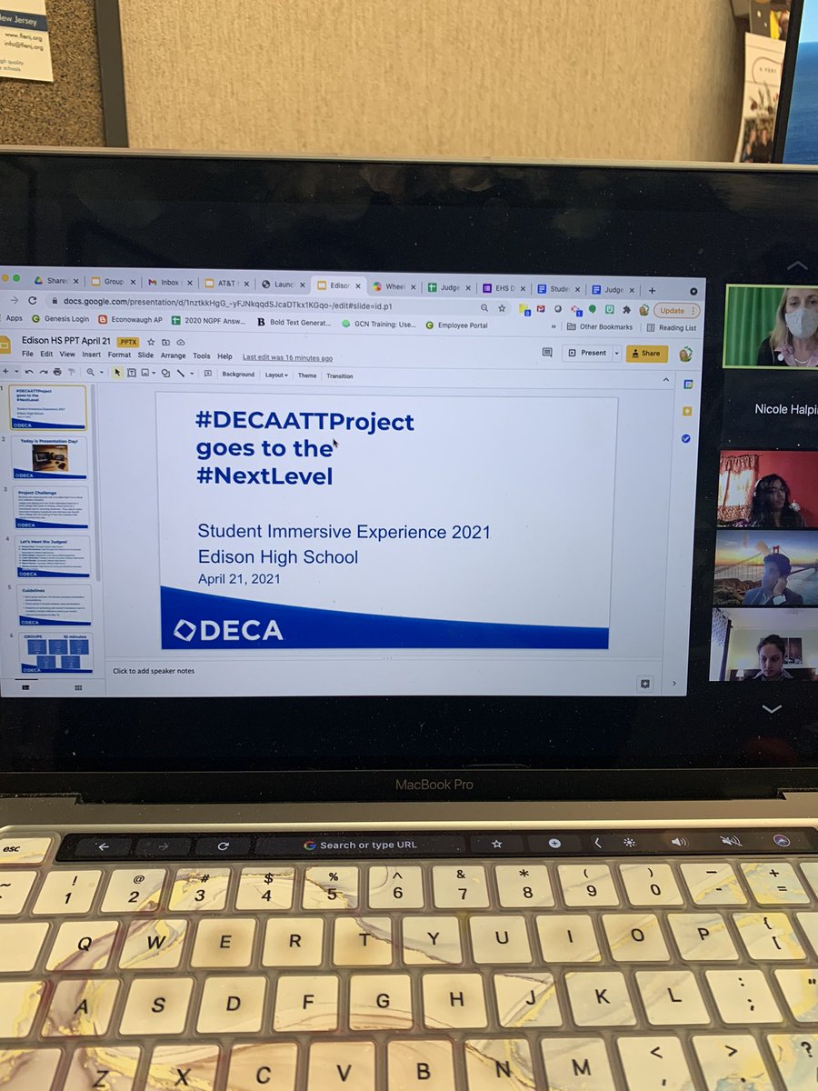 halpin_nicole's tweet photo. Had a great afternoon judging Edison Highs DECA students presentations. The students were impressive, professional, and innovative! Thank you for your hard work to our advisor Ms. Tierney! @MrsTsBusiness @DECAInc #whatsgreataboutedisonhigh #shinebrightedison #decaattproject https://t.co/RvR4yuRTkw