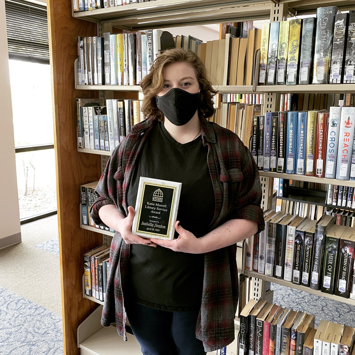 LWCLibrary's tweet image. Congratulations to Isabella Deaton our 2021 Katie Murrell Library Service Award recipient! #librarystudentworkers #libraryserviceaward #katiemurrelllibrary #lindseywilsoncollege #congratulations