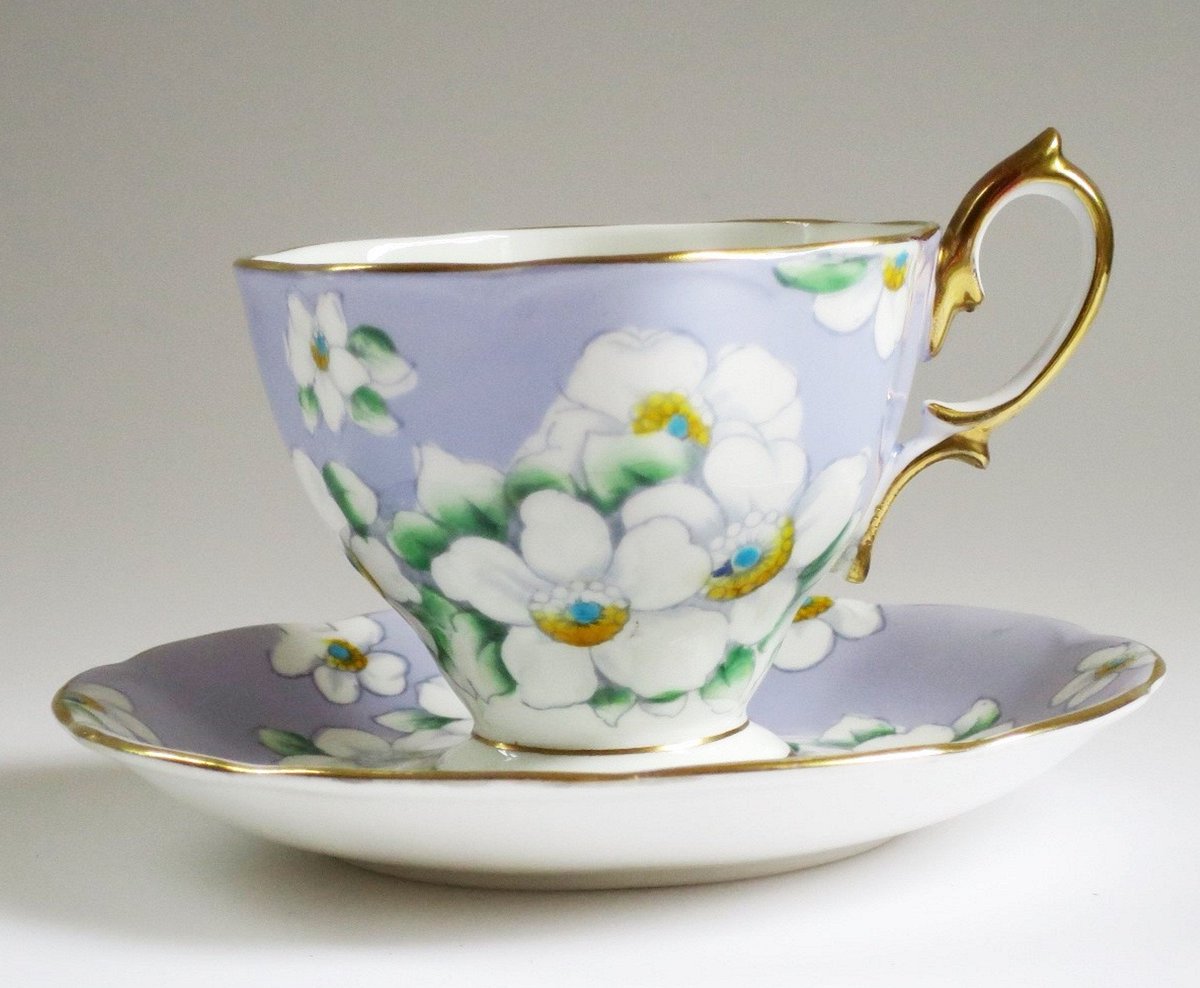 VintageHome11's tweet photo. Vintage Tea Cup Set, Lavender Royal Albert Tea Cup and Saucer https://t.co/AHzNyXetUE #etsysocial #Teacups&Tinies #mnttoi https://t.co/gmGx1k1TJb