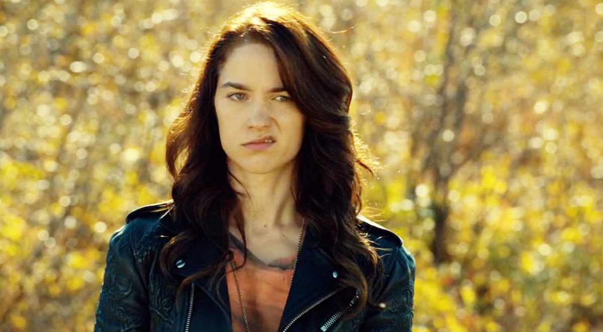 Hey  @TheCW -- Here are some things about  #WynonnaEarp that bring me joy:1) the many faces of Melanie Scrofano. She makes us laugh, she makes us cry, she makes us feel. She needs a new home. #BringWynonnaHome