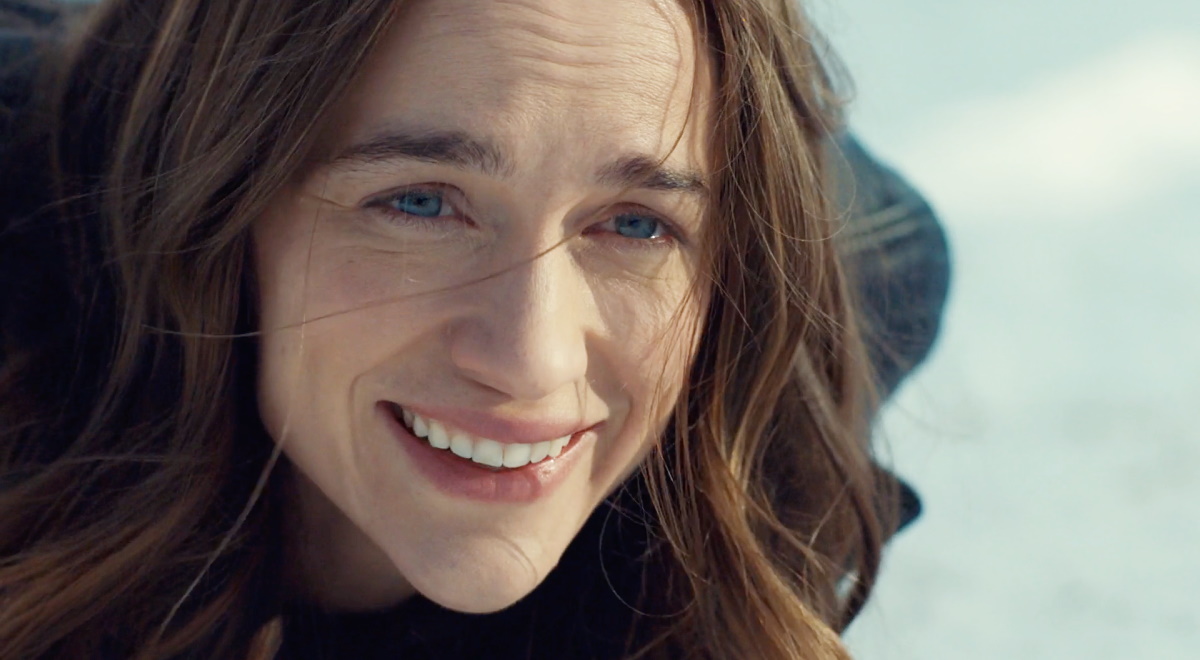 Hey  @TheCW -- Here are some things about  #WynonnaEarp that bring me joy:1) the many faces of Melanie Scrofano. She makes us laugh, she makes us cry, she makes us feel. She needs a new home. #BringWynonnaHome