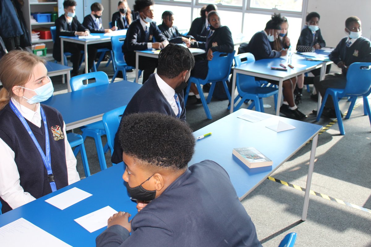HabsKnights's tweet photo. Year 8 pupils enjoyed SMSC day today by focusing on their future goals, aspirations and chosen charity (First Give), writing a letter to their future selves and then listening to a presentation from Goldsmith's University #KnightsShield #personalresponsibility https://t.co/p7qfUXJUS7