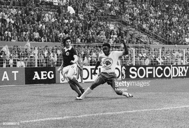 PJG_Sport's tweet image. Rest in peace Peter Lorimer. A Scotland legend. For every  Scotland fan, Dortmund and 1974 World Cup final v Zaire was the night that made us feel like we belonged again. #Scotland #LUFC #RIPPeterLorimer