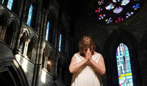 REVIEW: Our Hugh saw @JoCliffordPlays' recent A SPACE TO BLESS, recorded at St Mary’s Episcopal Cathedral and available online from <a href="/jesusthequeen/">JesusQueen of Heaven</a>.
 
alledinburghtheatre.com/a-space-to-ble…

★★★★☆ Invaluable he says, with "an air of forgiveness and inclusiveness that is quite astonishing".