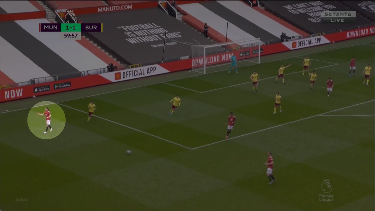 Cavani was so annoyed with the pass that once he retrieves it and gives it to Shaw he just walks off to the side whilst throwing his hands up in the air.He joins the next sequence seconds later, though.