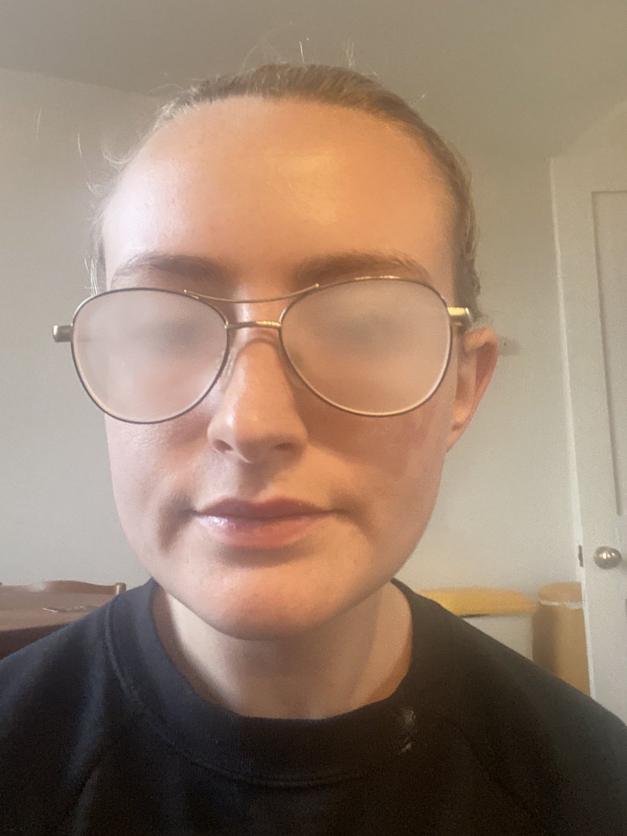 Amelia Dimoldenberg tweet media