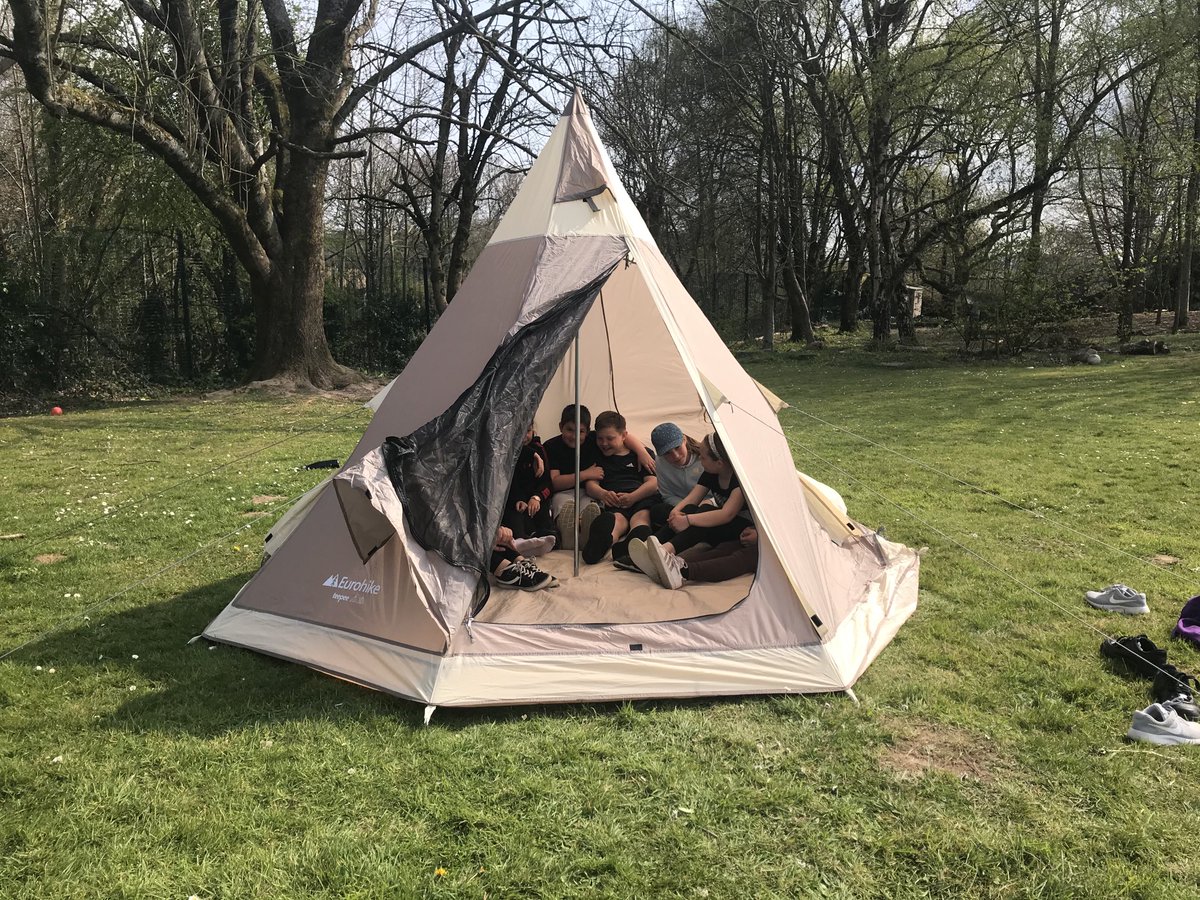 #WelshOutdoorLearningWeek at Goytre as Y6 try out our cluster tents. Easy to put up. Can’t wait to use them, now. Great to be outside. #HealthyConfidentIndividuals