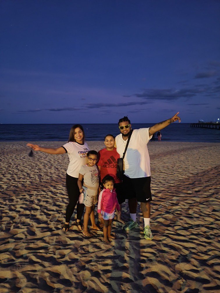 KellyRuleTV's tweet photo. “A TRAGIC LOSS OF A WORKING DAD:” @ADuiePyle coworkers &amp; loved ones are mourning the loss of 31YO Ramon Ramirez—shot &amp; killed while simply pumping gas at an Upper Macungie Twp. Wawa this morning. He leaves behind a wife, 2 daughters &amp; a son @FOX29philly https://t.co/2L7dAIdDVf https://t.co/jWD3W6l6cg