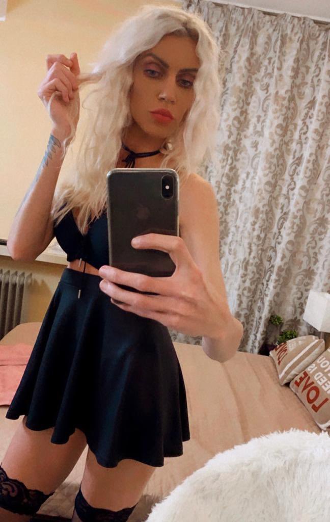 CharmingRosse's tweet photo. Hey, I'm online in 15 min let’s play https://t.co/0Jl9xFkIuq
#stripchat #stripchatlive 
 @VirtuAss @CMP_4U @Stripchat_fan  @Amat_Porn @blackcorner_off @irinagomez60 @babesrealx @zupergeil40 @coach0302 @camangelsXXX @firecrackers_
@highheelsmodel @gfx_girls @HotAdultModels https://t.co/VyrU5oMDEB