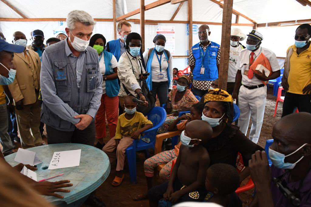 FilippoGrandi's tweet photo. Visit to Modale, a site in northern DRC where 10,000 refugees from the Central African Republic are being relocated.

Because of regional conflicts the DRC hosts more than 500,000 refugees. More than 5 million Congolese are displaced.

International aid remains insufficient. https://t.co/4sA1a4c83T