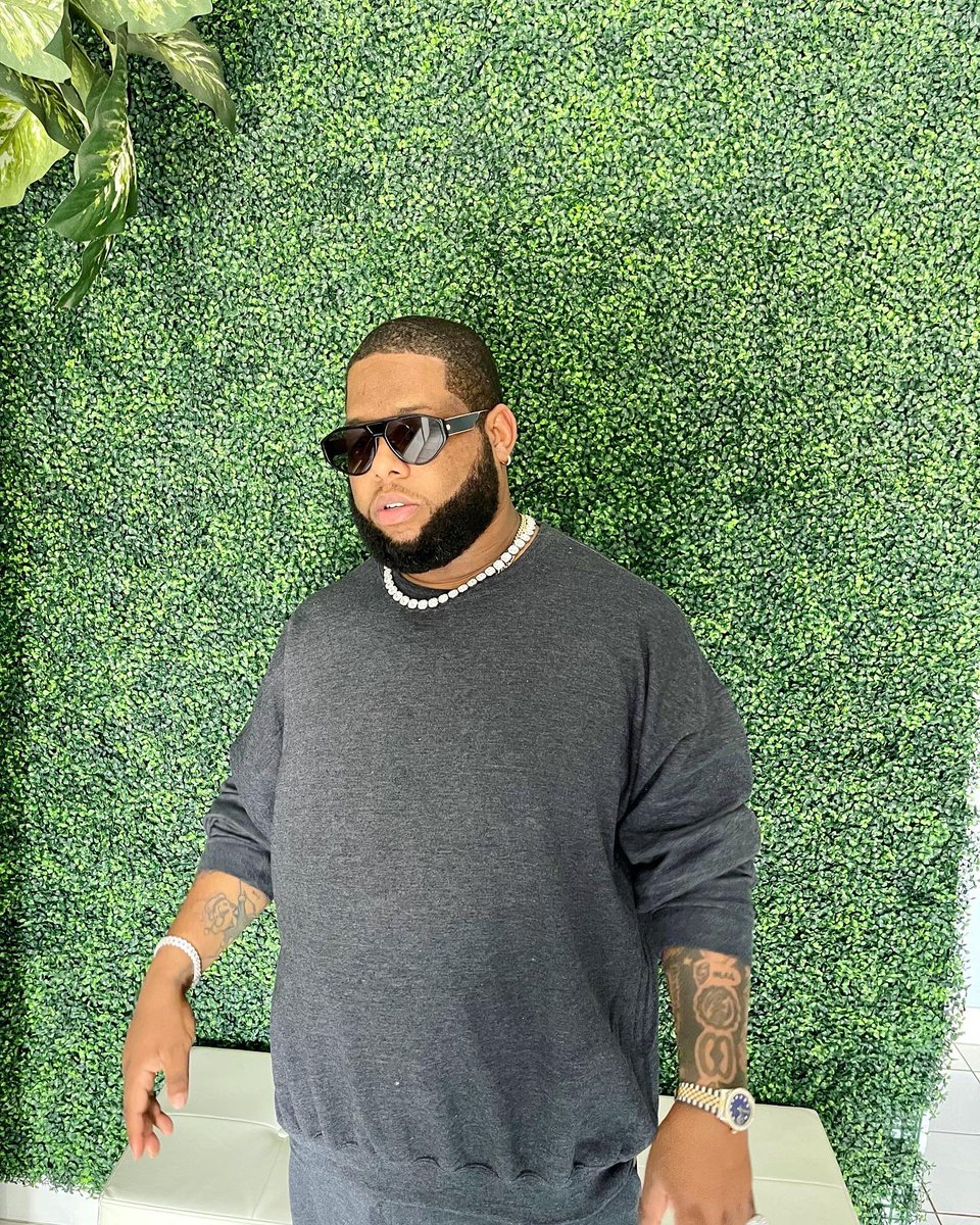 DBLACKGH's tweet image. #LoyaltytheAlbum - 14th May !! 
14 songs 
8 producers 
12 features 
5 genres 
6 skits featuring conversations with @Afiaschwar1 @jamesgardiner @delayghana @moeshaboduong @clementosuarez @cookieteegh ♥️💔

#LoyaltyTheAlbum #DBlack #May14