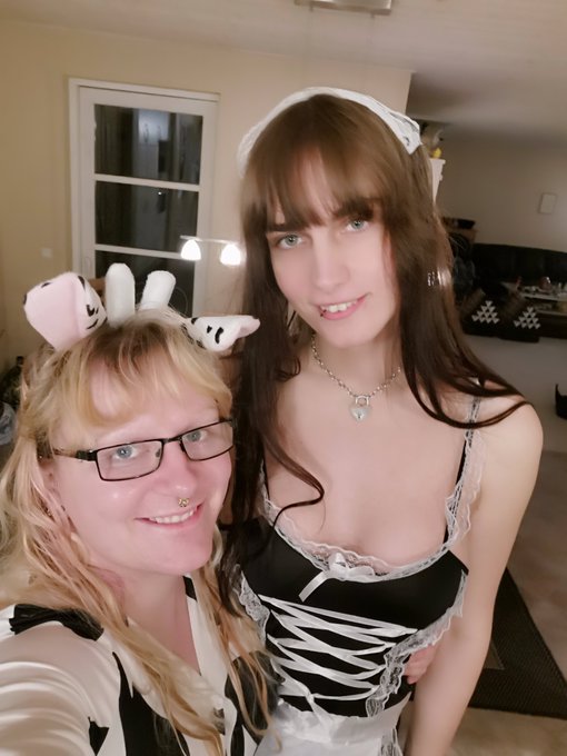 She bought me a maid uniform! Obviously wearing it with a cage and plug <3 https://t.co/pGoeni8vG0