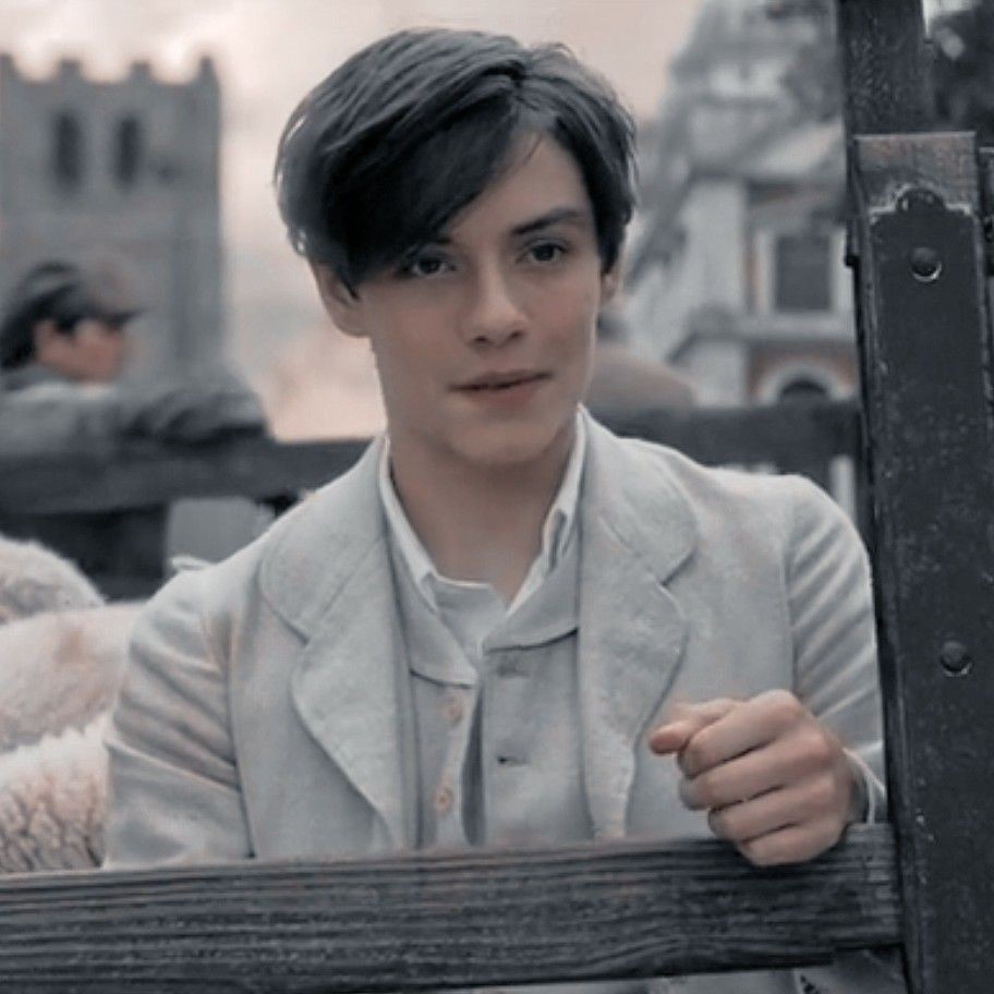 roh on X: "louis partridge e ben barnes = sirius black young  https://t.co/9hWAr9C26j" / X