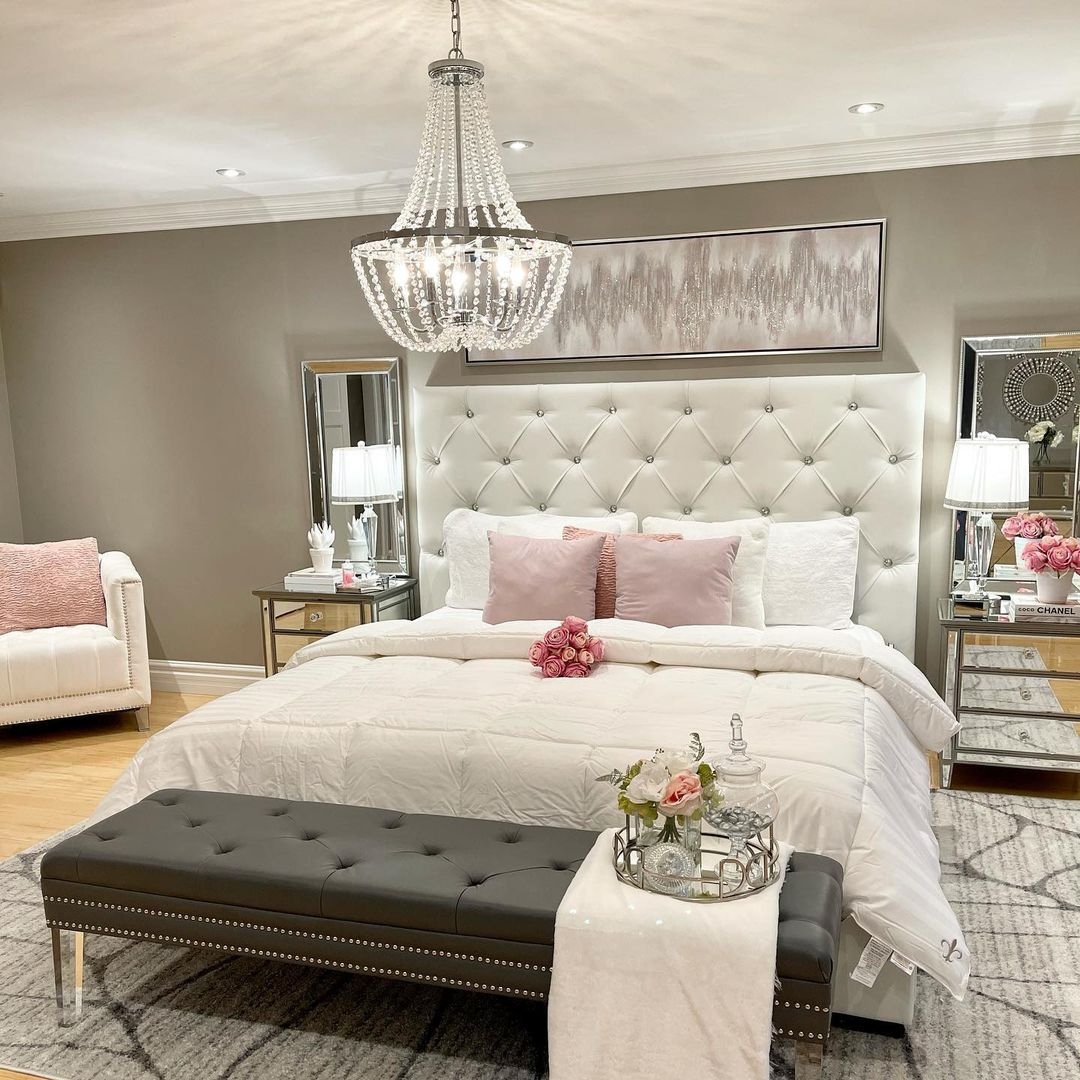 DOWNLITE's tweet image. A master suite deserves only the finest bedding like our Stearns &amp;amp; Foster PrimaCool down alternative comforter. Now with Antimicrobial &amp;amp; Scotchguard protection! Thx to @rawa_home_decor for sharing.

#stearns #stearnsandfoster #primacool #downlite