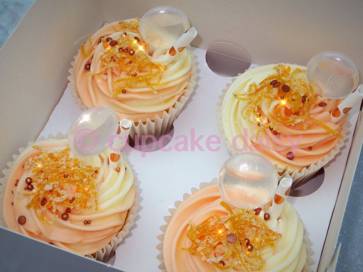 cupcakedaisy1's tweet photo. We have a a very rare box of 4 of our NEW Gin and Grapefruit Tonic Shot Cupcakes available at a very SPECIAL price of £10 .Each cupcake comes with its own shot of very local @theonlywayisgin 🎉
Over 18’s only .DM if interested (collection only) 
#shotcupcakes #ginandtoniccupcakes https://t.co/JXF6mxVtLt
