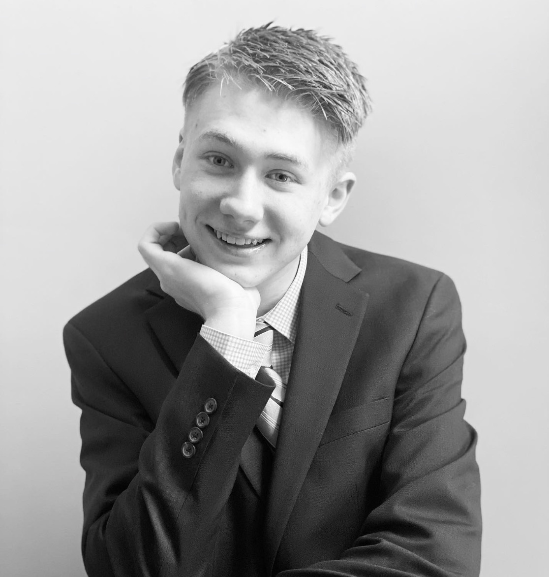 Senior Spotlight
Eban Kilroy

I am excited to attend Purdue because of their majors, community, and campus.