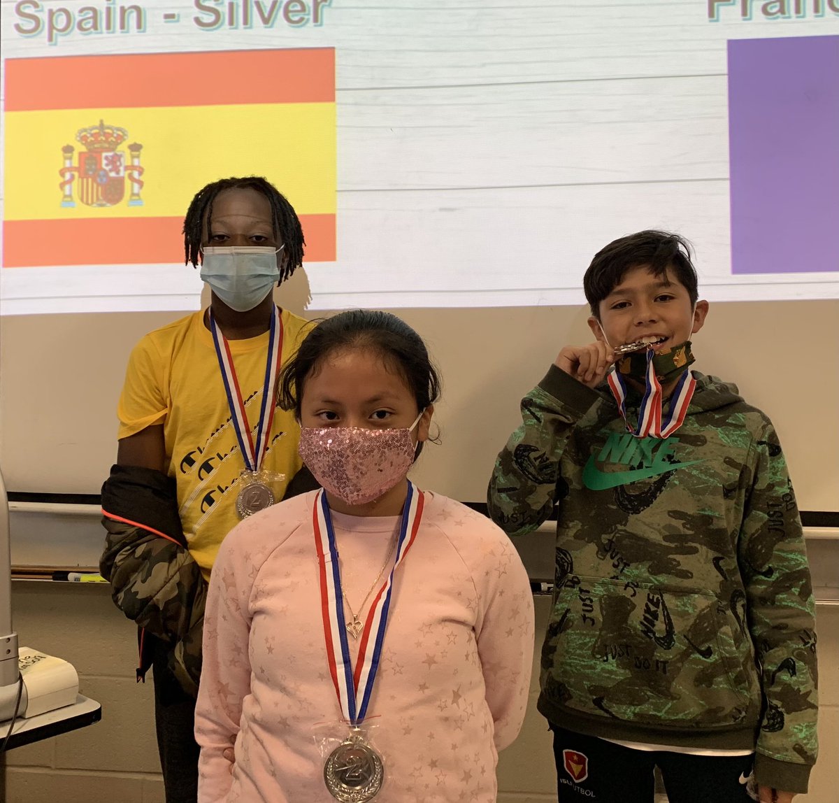 Mrs. Lane tweet media