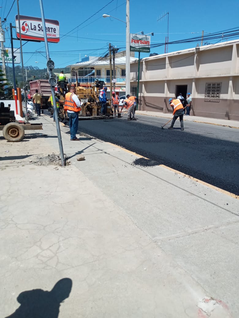 Inician desde tireo constanza el entalviado de la carretera abanico Constanza #constanza #constanzard #RD #republicadominicana #republicadominica megustaconstanza.blogspot.com/2021/04/inicia…