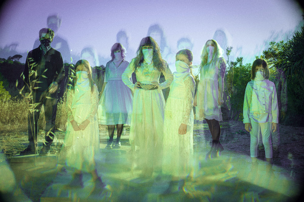 Death Valley Girls Celebrate the “Little Things” in New Video dlvr.it/Ry8pTz