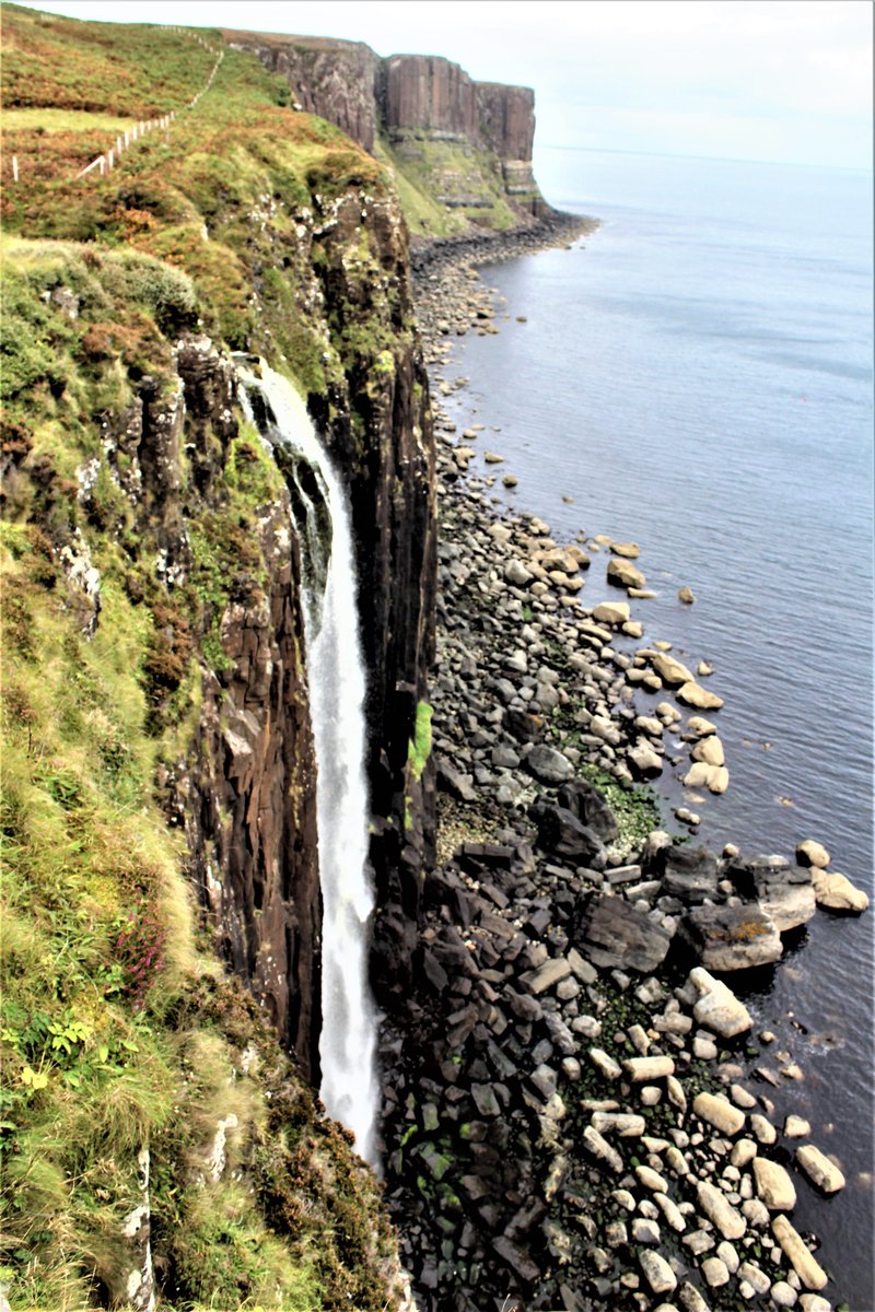 TourGlasgow's tweet photo. Tonight, I am reporting on #Kilt Rock and #Mealt Falls which combine to provide a spectacular visitor attraction in the N.E of the Isle of #Skye off #Scotland's west coast:https://t.co/s1i6XIPywP https://t.co/8sOO76dzwd