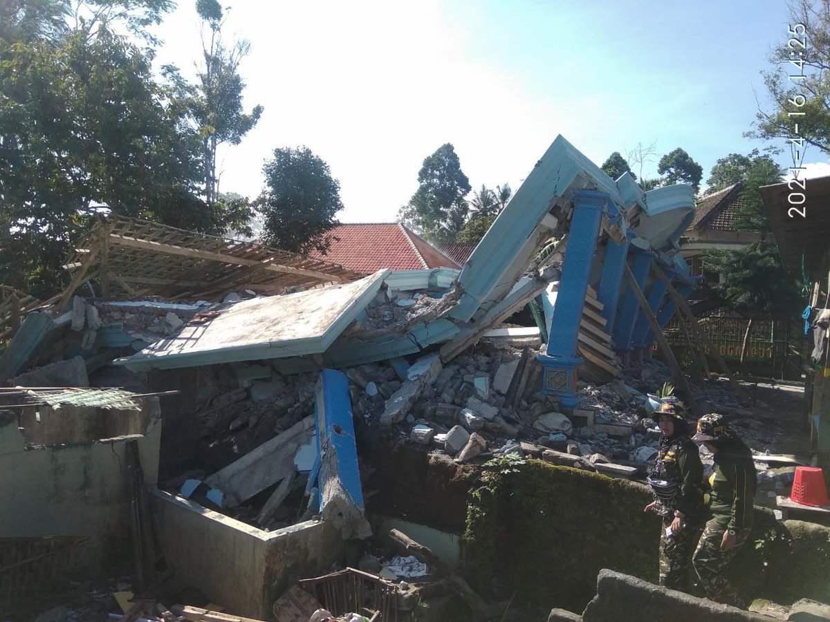 pcansormalang tweet media