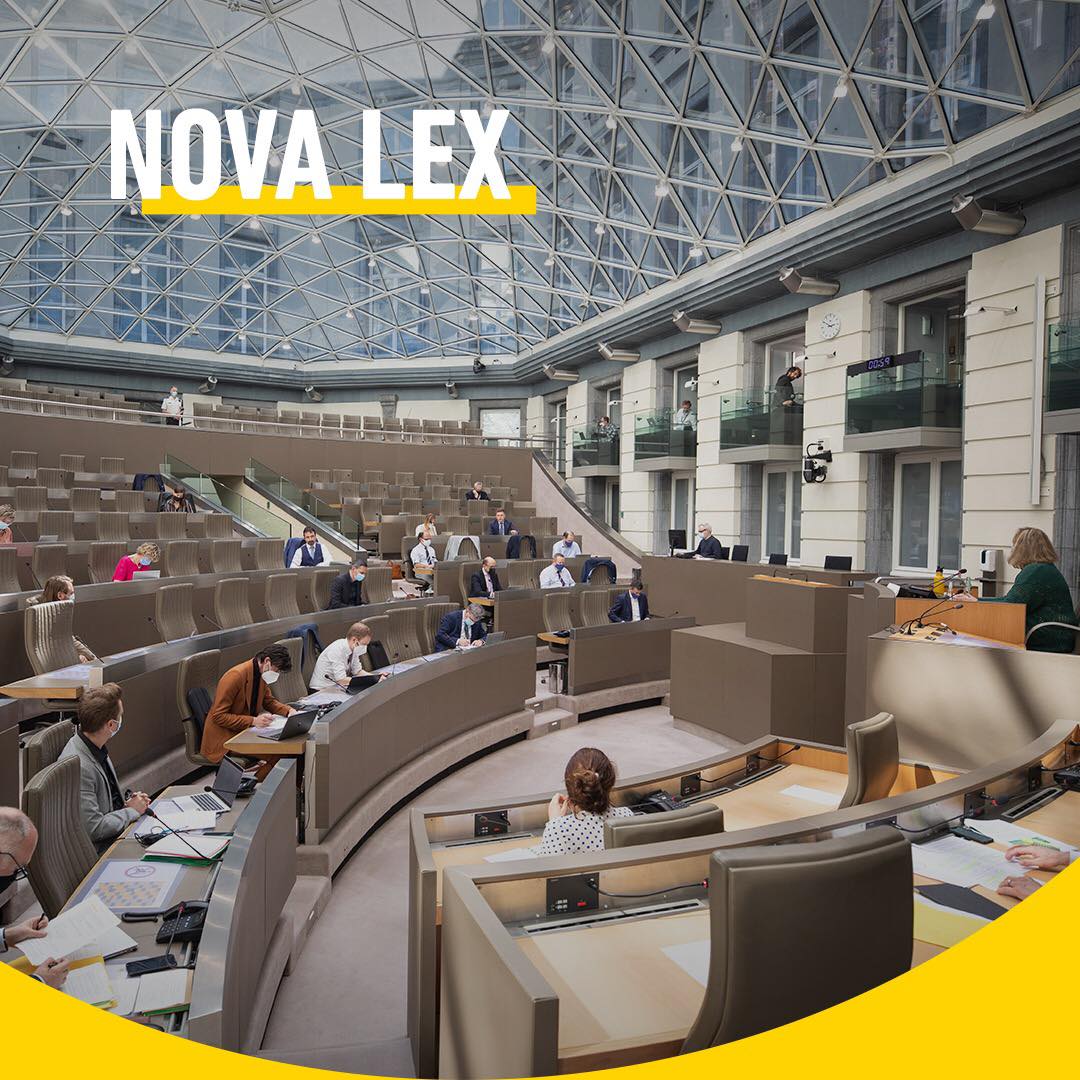 vlaparl's tweet photo. ✅📜Steunkader kunstensector
✅📜Behoud historische liften
Het Vlaams Parlement keurde tijdens de plenaire vergadering twee nieuwe decreten goed. Wat houden ze concreet in? 👉🏼https://t.co/Hm1NfJ9fcF
#novalex #vlaamsparlement #vlaanderen https://t.co/KKPmLCLu0Q