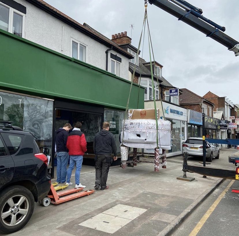 OttoSuttonC's tweet photo. Our Acunto oven arrived early this afternoon! But that was only the easy part.
It took a good couple of hours and a lot effort to move it from the entrance to its final position - all the way at the back of the restaurant 😅-, lucky we had 12 pairs of hands on site today!! 1/2 https://t.co/3q2xIdsxM1