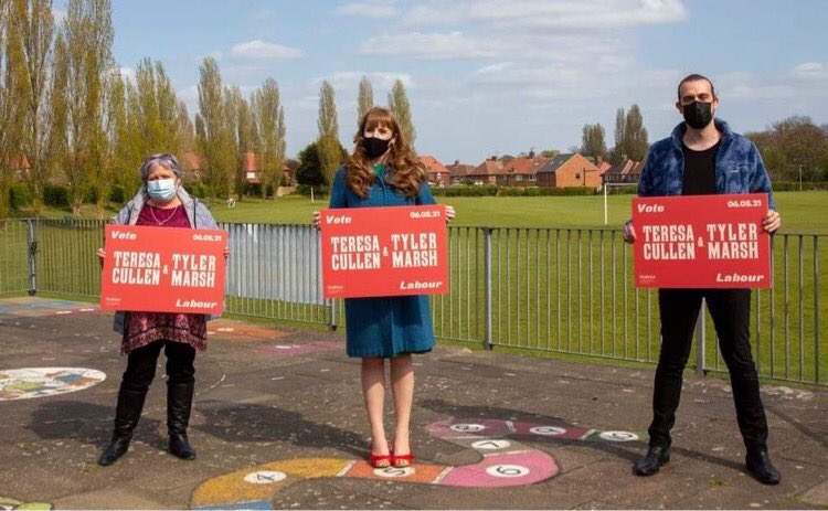 Thanks so much to <a href="/AngelaRayner/">Angela Rayner</a> for joining us at Phoenix Community Foundation in Chilwell.

We will always stand up for our communities and ensure we support amazing community projects like Phoenix.

Make sure you #VoteLabour on May 6th!