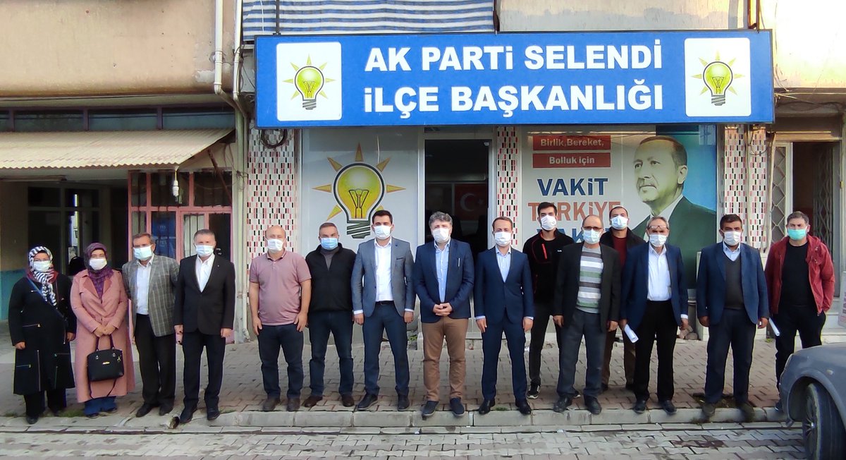 EczSerefkacar's tweet photo. İl Teşkilat Başkanımız değerli büyüğüm Zafer İkinci ve İl Teşkilat Başkan Yardımcımız Levent Ödemiş İlçe Teşkilatımızı ziyarette bulundu.
Ziyaretlerinden dolayı teşekkür eder çalışmalarında başarılar dilerim.
@Akparti
@manisaakparti
@akpartiselendi
@selendiakkad
@zaferikinci https://t.co/rnWecSSlzO