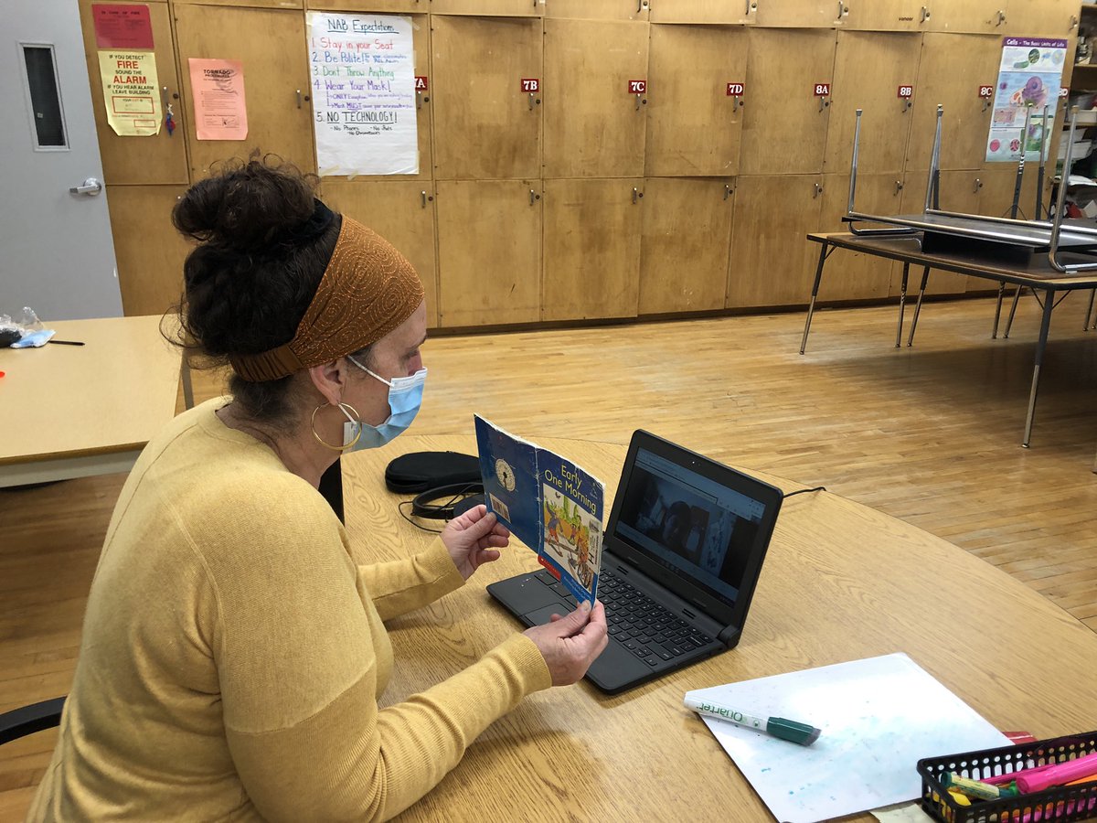 MsWillettR's tweet photo. Some amazing #OnlineLearning yesterday &amp; today alongside those who are learning in-person. Proud of our #Room22Superstars (and staff!) #ACEclass #SpecialEducation #Pivot @wrdsb @stwwrdsb https://t.co/a9IWZ2xsRJ