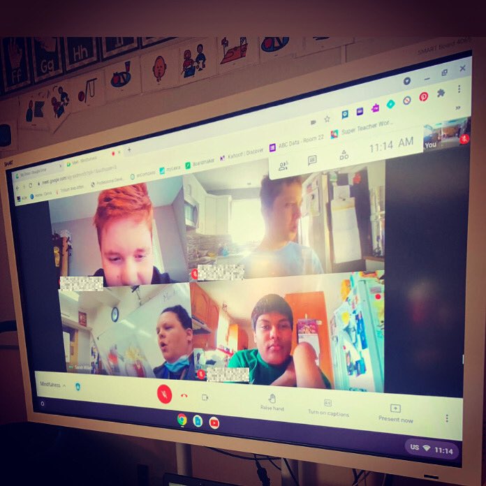 MsWillettR's tweet photo. Some amazing #OnlineLearning yesterday &amp; today alongside those who are learning in-person. Proud of our #Room22Superstars (and staff!) #ACEclass #SpecialEducation #Pivot @wrdsb @stwwrdsb https://t.co/a9IWZ2xsRJ