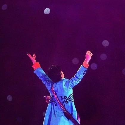 “Dearly beloved, we are gathered here today to get through this thing called life.” 💜