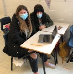 More #EarthDay2021 projects on the go today in 8-1. Lots of collaboration &amp; creativity. Of course all these projects are great for character &amp; citizenship! great things happening. #studentvoice #studentchoice #6Cs  #DeepLearning <a href="/NLESDCA/">NLESD</a> <a href="/Prose47/">Paul Rose</a> <a href="/NewPedagogies/">NPDL</a>