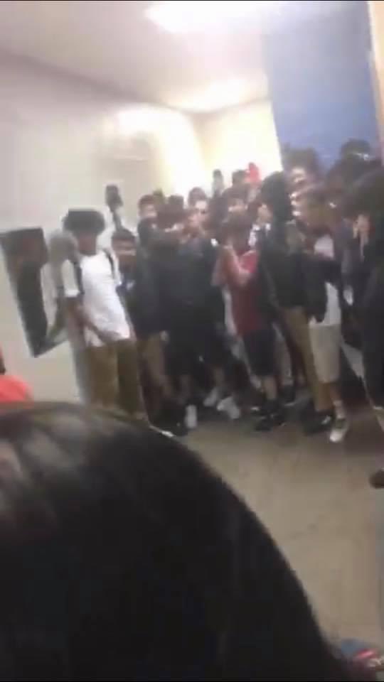 yoldy1x's tweet image. teacher: “why didn’t you use the bathroom during Iunch”

the bathroom during Iunch: