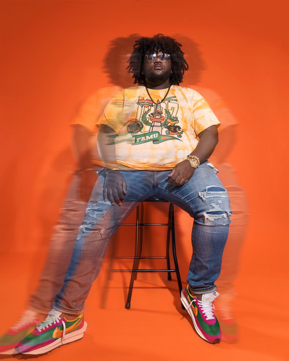 Awrf__'s tweet image. I did it, no 🎓
.
.
.
#hbcugrad #famumade #firstgenerationcollegestudent