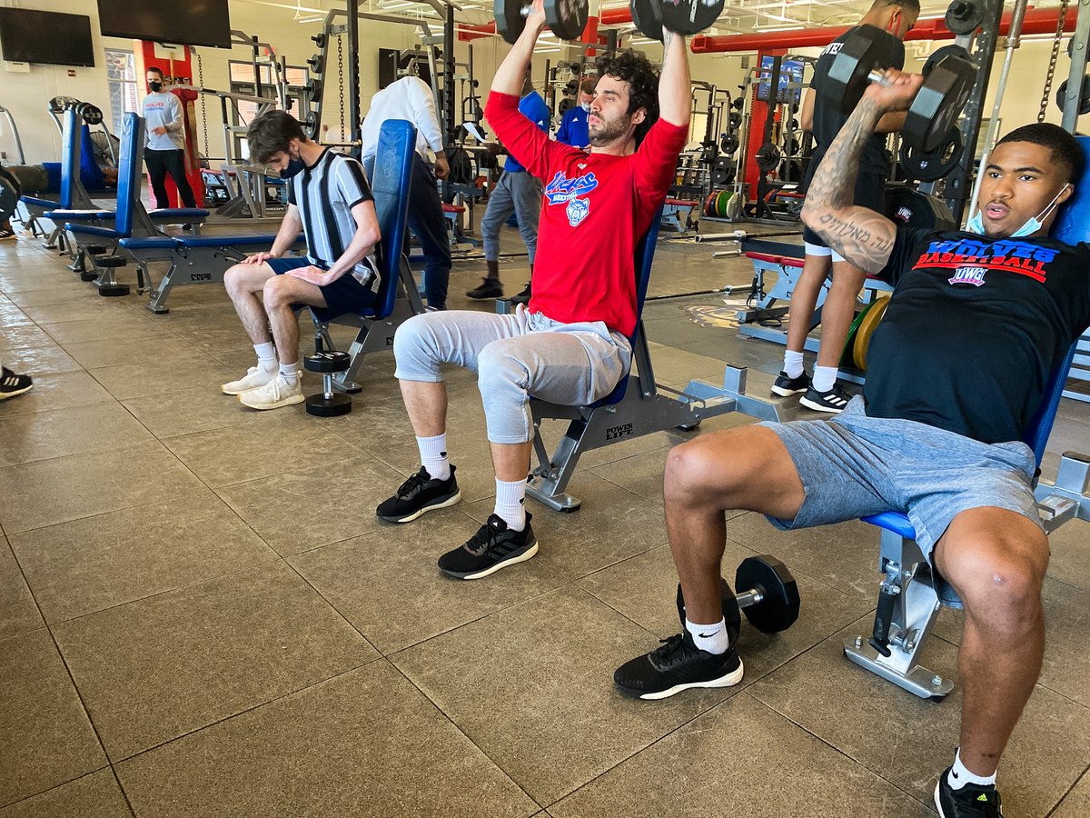 UWG_MBB's tweet photo. #WeightRoomWednesday
Ready for #MaxOuts next week‼️💪
#WeRunTogether https://t.co/Pr3AQ1ioeW