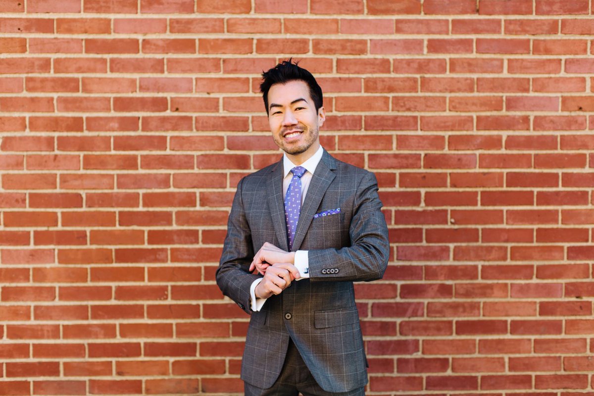 Meet Sean, the newest addition to our sales team! Sean holds the highest level of integrity, compassion and professionalism when working with his clients. He prides himself on referrals and building a stronger and inclusive community. 🏙️