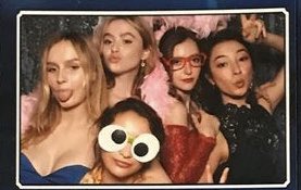 xyelenaswifex's tweet photo. The Prom pics are cute https://t.co/UFrKBlGRSF