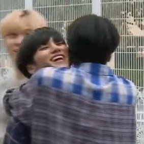 woosan hugging each other ; a thread