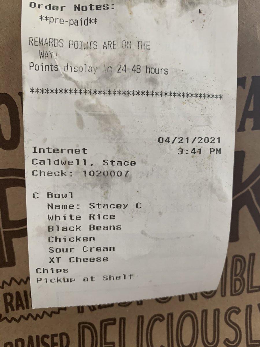 staceypcwell's tweet photo. When Xtra Cheese means NONE. @ChipotleTweets #badcustomerservice #QualityAssurance https://t.co/kndvuaSbsu