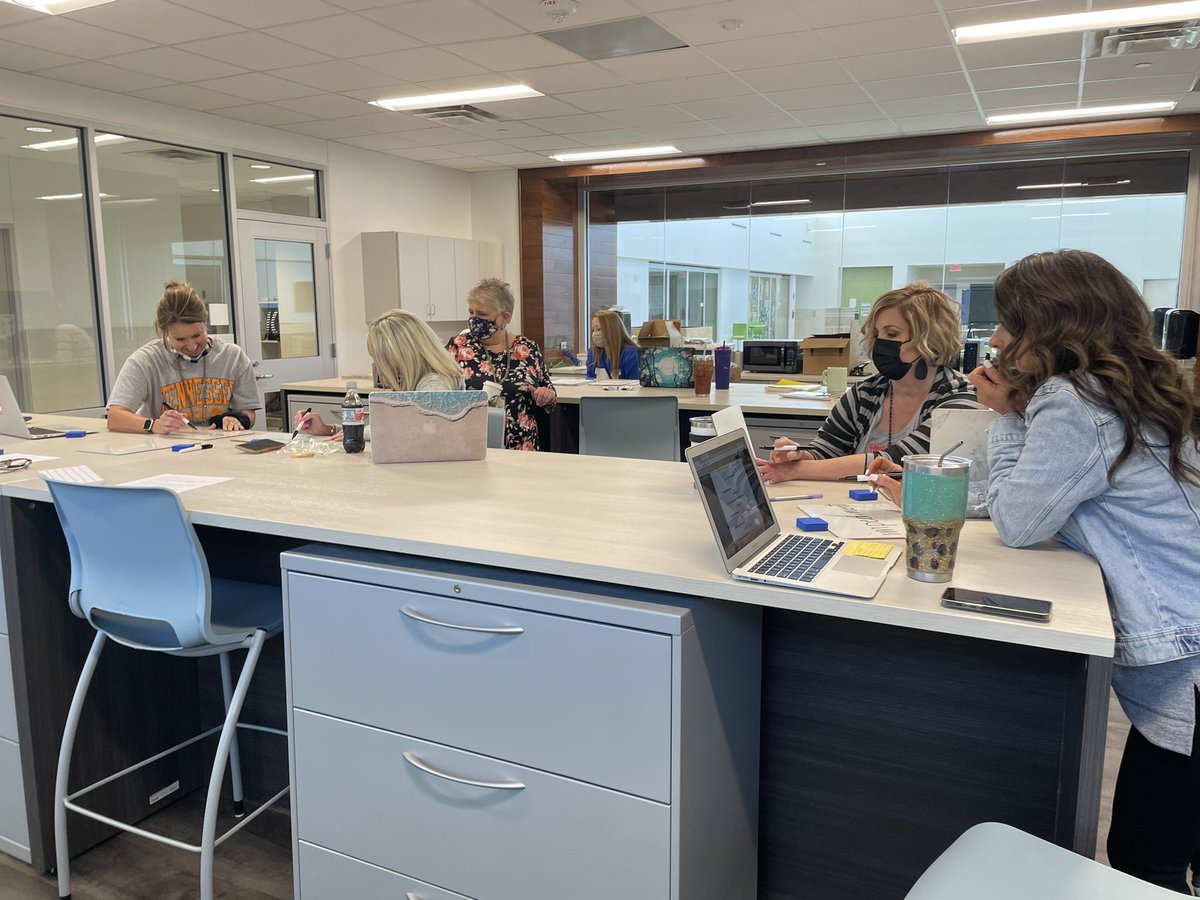 Katelyn Self tweet media